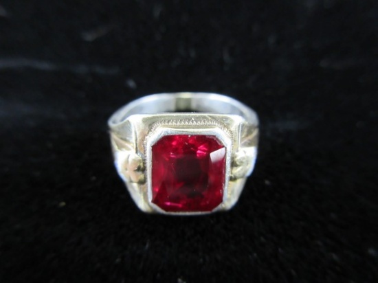 Sterling Silver Vintage Red Center Stone Ring