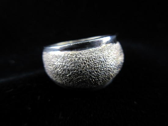 Sterling Silver Raised Band Style Ring