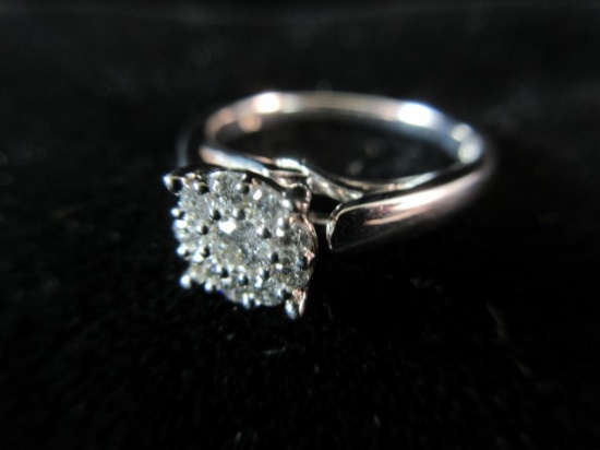 10k White Gold Diamond Gemstone Ring