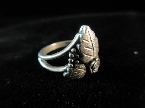 Sterling Silver Vintage Leaf Themed Ring