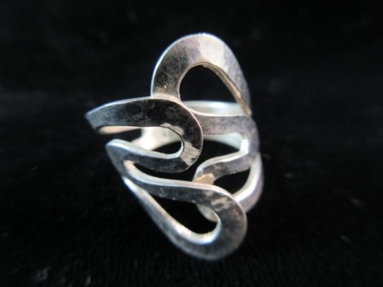 Signed Sterling Silver Modern Style Ring