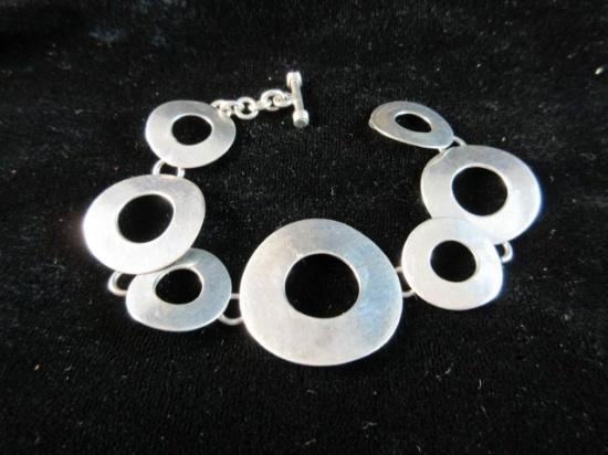 Sterling Silver Circle Themed Toggle Bracelet