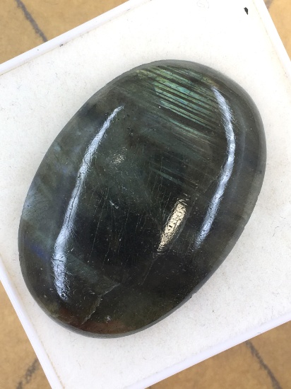 Labradorite Oval 55.89 ct