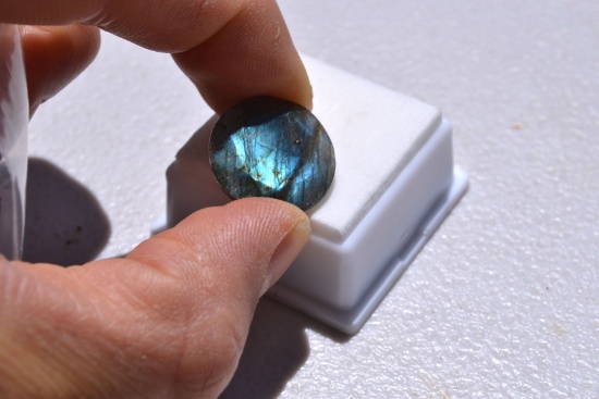 16.30 Carat Round Cut Fantastic Labradorite