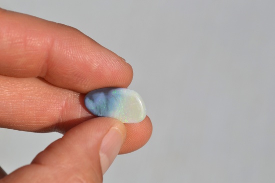 3.80 Carat Gorgeous Bicolored Australian Opal