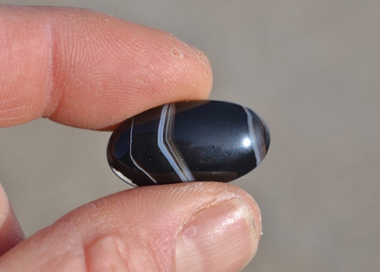 18.92 Carat Gorgeous Banded Agate Cabochon