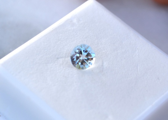 1.05 Carat Beautiful Sky Blue Topaz