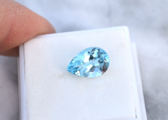 5.10 Carat Beautiful Large Blue Topaz