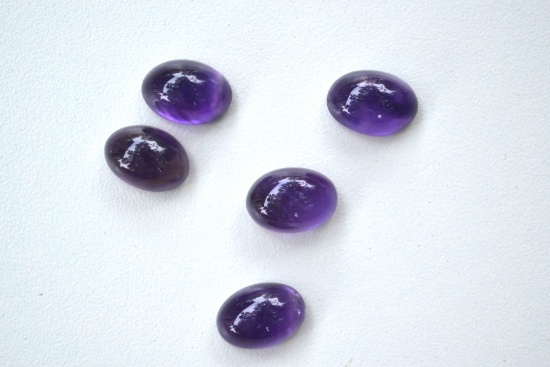 30.79 Carats of Fine Amethyst Cabochons