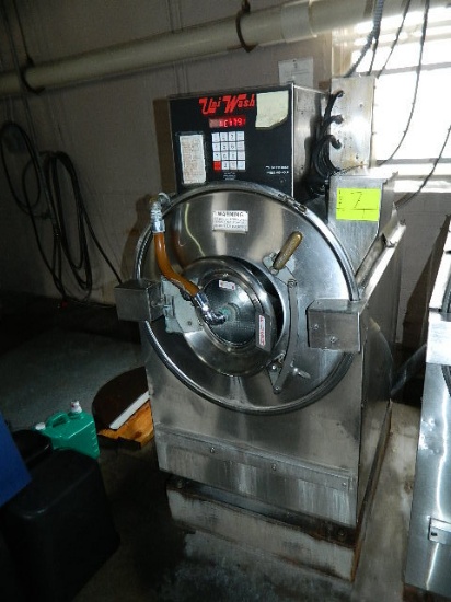 Uniwash Washer/Extractor