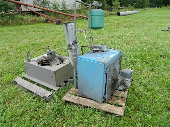 Crown fuel oil boiler w/radiator