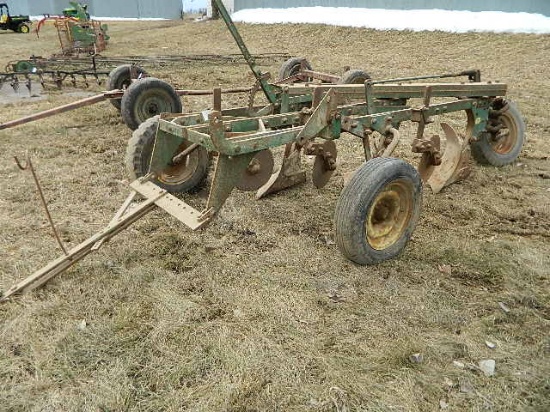 John Deere 3-16 Hydraulic Lift Plow