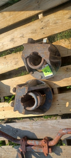 Pair of Hubs