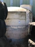 2000-GALLON PLASTIC FLUID TANK