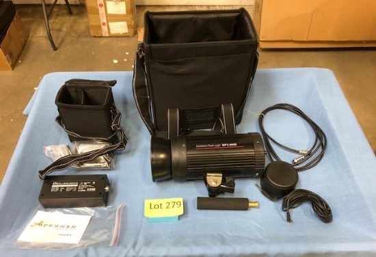 Outdoors Photography Flash Light WP3-400D w/ Case