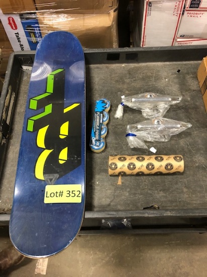 SKATEBOARD DECK DSM - WHEELS - TRUCKS