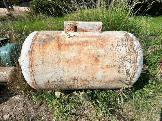 200 GALLON PROPANE TANK