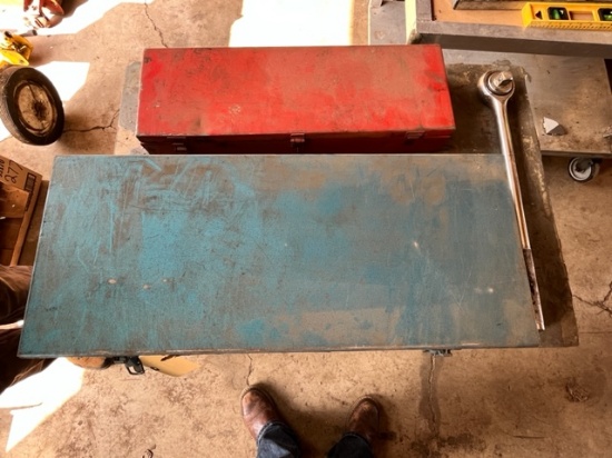 LOT OF 3/4" DRIVE RATCHET AND SOCKETS