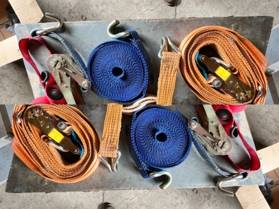 BOX OF VARIOUS RATCHETING TIE-DOWN STRAPS