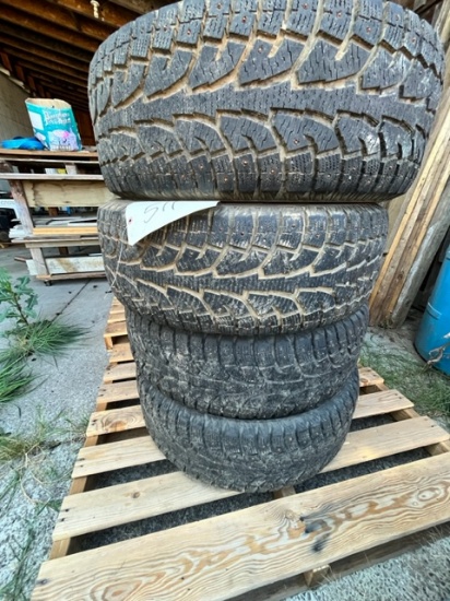 PALLET WITH (4) WINTER HANKOOK TIRES