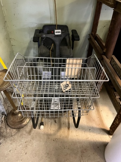 AMIGO SMART SHOPPER - ELECTRIC SHOPPING CART - DOES NOT HOLD CHARGE