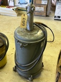 PNEUMATIC GREASE PUMP