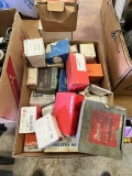 BOX OF VARIOUS RAMSET - OMARK AND HILTI DRIVE PINS