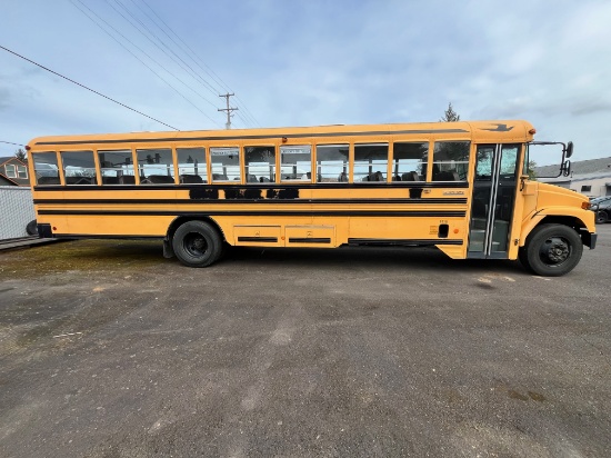 2000 bluebird/Freightliner, 77 passenger school bus.