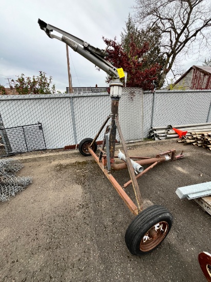 Towable irrigation sprinkler