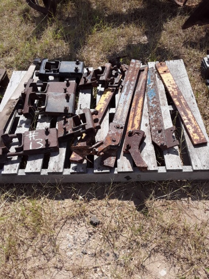 Pallet with Brackets and Shanks