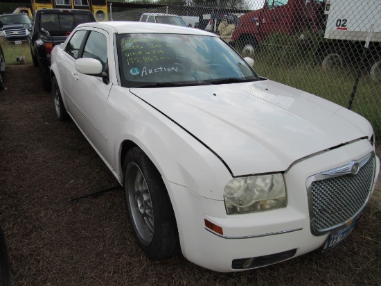 2006 Chrysler 300 Touring White