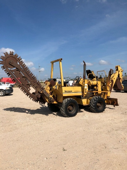 Vermeer V 450 Trencher / Backhoe w push blade