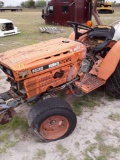 KUBOTA B8200 TRACTOR