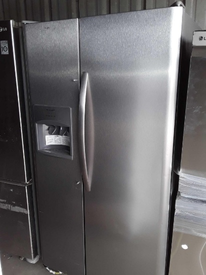 Frigidaire S/Steel Refrigerator