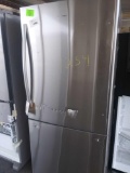 Hisense Refrigerator *Missing Parts*