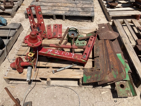 Pallet w/Gauge Wheels, Parts