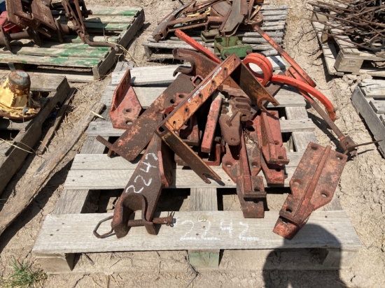(6) Pallet w/Rolling Cultivator Parts