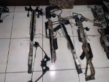 Group of Incomplete Crossbows (Center Point) (4)
