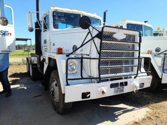 2010/2009 AM General Semi Truck Tractor, VIN# 1UTSH6684DS000800