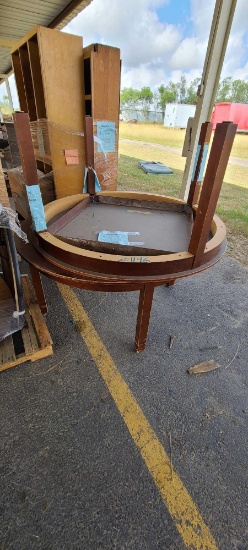 Pallet w/(2) Round Tables (Large HD) (Pallet 164-F)