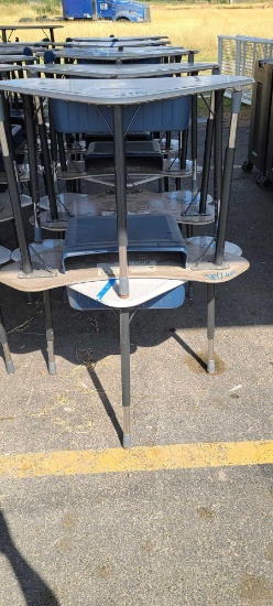 Group of Student Desks(Triangle)