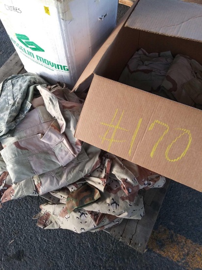 Pallet w/Army Clothing