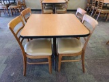 Dinning Table w/(4) Chairs (34''x34'')