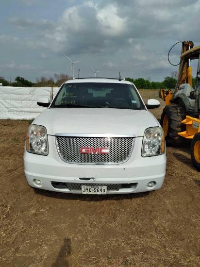 2007 GMC Yukon Multipurpose Vehicle (MPV), VIN # 1GKFK63867J389258