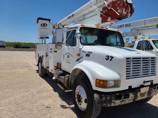 2000 International 4900 Truck, VIN # 1HTSDAAR8YH237514