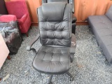 (1)Office Chair