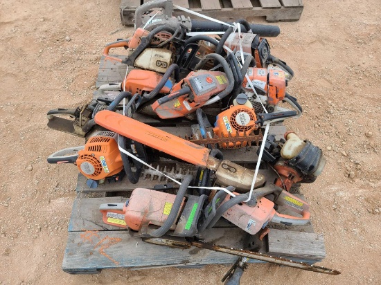 Pallet/Group of Chainsaws & Blowers