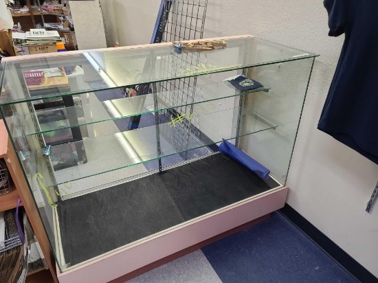 Glass Display (Items Not Included)