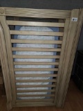 Wooden Crib w/ Mattress...