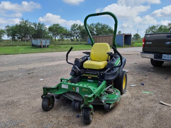 JOHN DEERE ZERO TURN MOWER